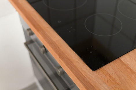 Ikeas Visionäre Küche Der Herd Der Zukunft Kocht Und Wiegt Direkt ...